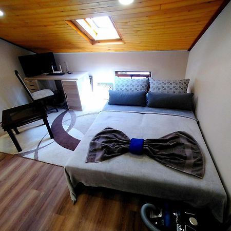 Low Budget Apartment With Breakfast Varna Buitenkant foto